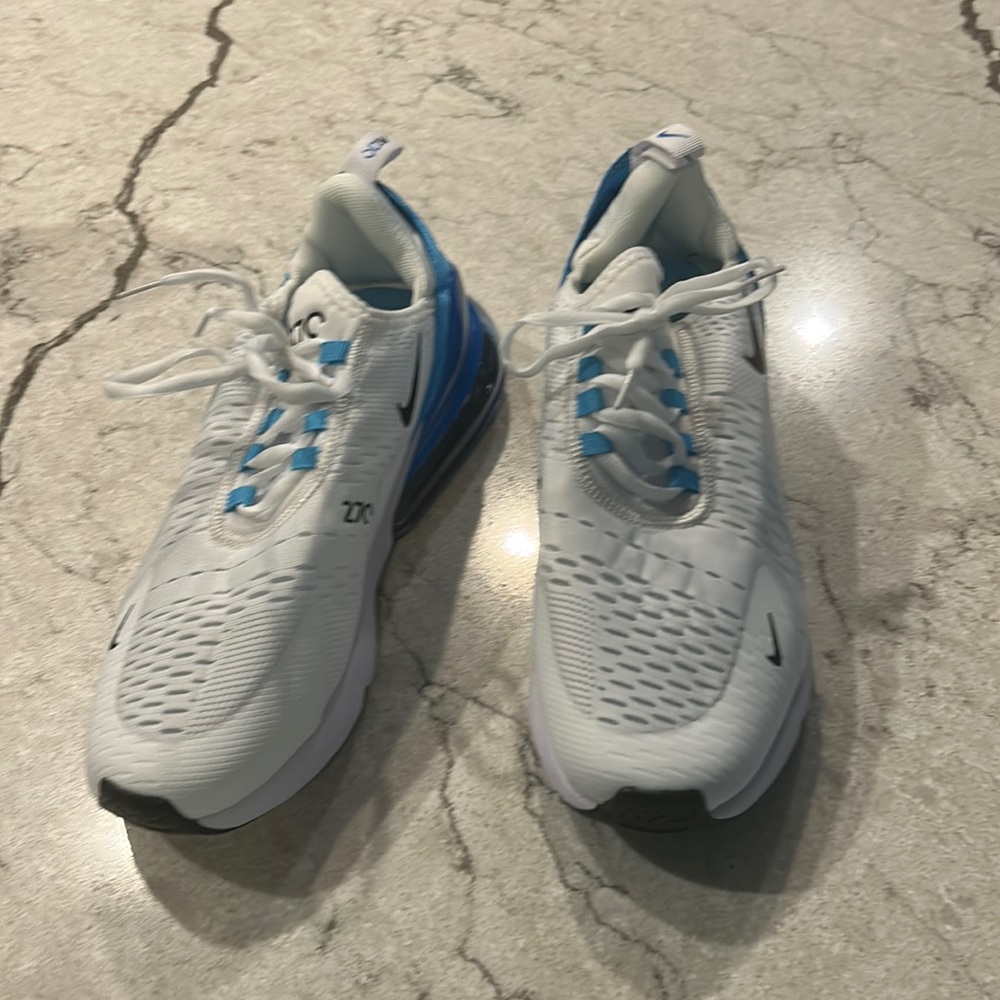 Men’s Nike 270